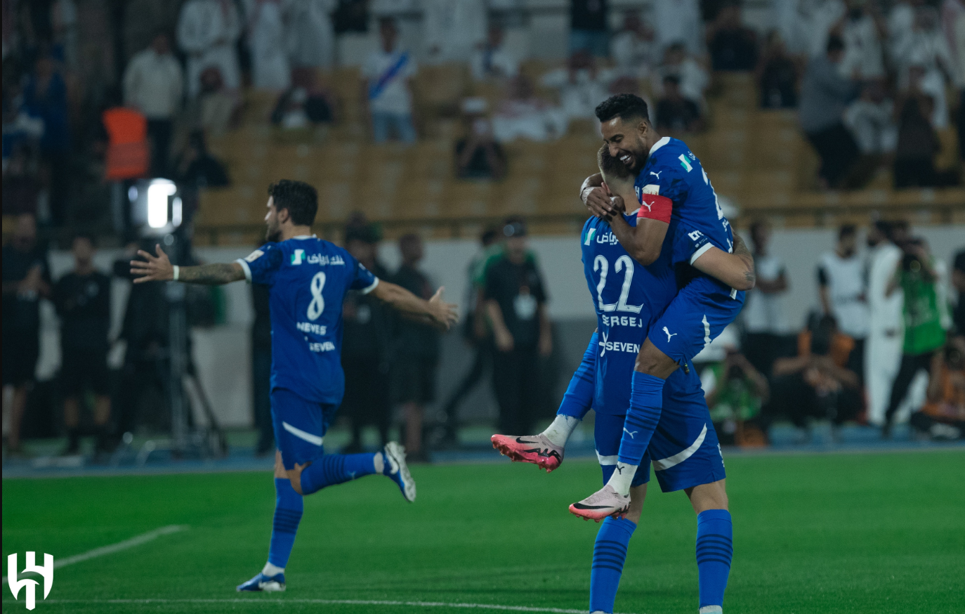 بعض لاعبي فريق الهلال السعودي