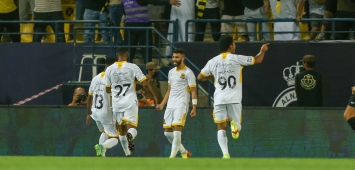 فرحة لاعبي الاتحاد بهدف عبدالرحمن العبود في شباك النصر (SPL)