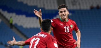 محمد نهيري وأشرف بن شرقي لاعبا المنتخب المغربي لكرة القدم