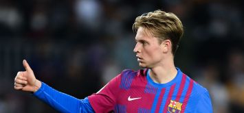 لاعب الوسط الهولندي فرينكي دي يونغ Frenkie de Jong نادي برشلونة الإسباني ون ون winwin