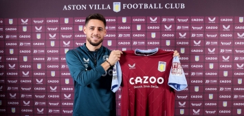 الإسباني أليكس مورينو لاعب أستون فيلا الجديد خلال حفل تقديمه (avfc.co.uk) ون ون win win