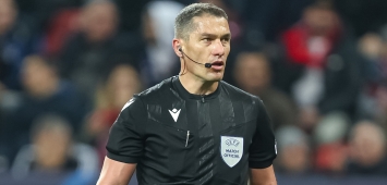 الحكم ستيفان كوفاكس Referee Stefan Kovacs وين وين winwin