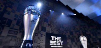 مجسم جائزة أفضل لاعب في العالم من طرف الفيفا (FIFA) ون ون winwin