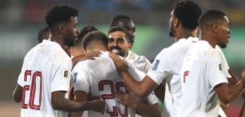 من إحتفالات لاعبي المنتخب القطري بعد سحقهم للمنتخب الهندي بثلاثية نظيفة في التصفيات(X - QFA)