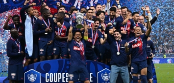 فرحة كيليان مبابي مع زملائه في باريس سان جيرمان بعد الفوز بلقب كأس فرنسا (X/Coupedefrance) ون ون winwin