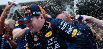 الهولندي ماكس فيرستابن يفوز بجائزة إسبانيا الكبرى (X / Max33Verstappen)