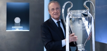 رئيس ريال مدريد الإسباني فلورنتينو بيريز يحمل لقب دوري أبطال أوروبا