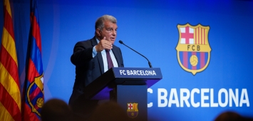 خوان لابورتا رئيس مجلس إدارة نادي برشلونة