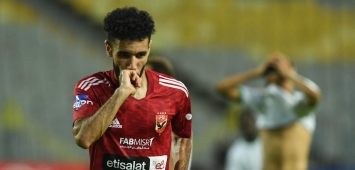 الجزائري أحمد قندوسي لاعب الأهلي المصري