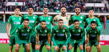 فريق الرجاء البيضاوي بطل الدوري المغربي لموسم 2023-2024 