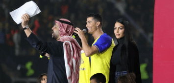 رونالدو وجورجينا في حفل تقديم اللاعب البرتغالي بعد انتقاله إلى النصر السعودي