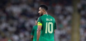 قائد المنتخب السعودي سالم الدوسري أمام إندونيسيا (x/SaudiNT)