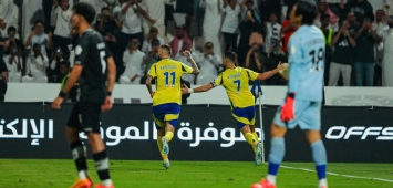 كريستيانو رونالدو يحتفل بهدفه القاتل الذي قاد النصر للفوز على الشباب