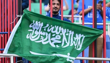 علم السعودية الجمهور نادي الهلال السعودي ون ون winwin