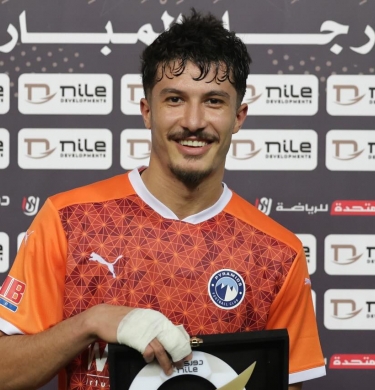 أسامة جلال مدافع بيراميدز أحد المرشحين لتدعيم دفاع الزمالك (x/pyramidsfc)