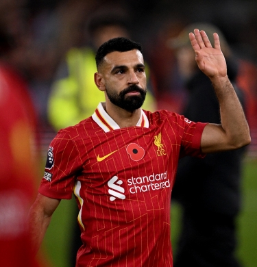 الغموض يسيطر على مستقبل محمد صلاح مع ليفربول الإنجليزي